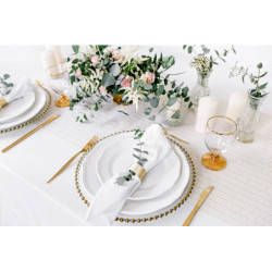 1 stk. Hvid organza med guld brokade print, mål: 0.48 x 9 meter, elegant og holdbart design