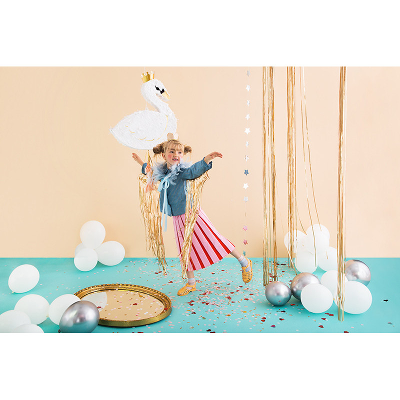 Hvid Svane Pinata – Elegant og eventyrlig festpynt