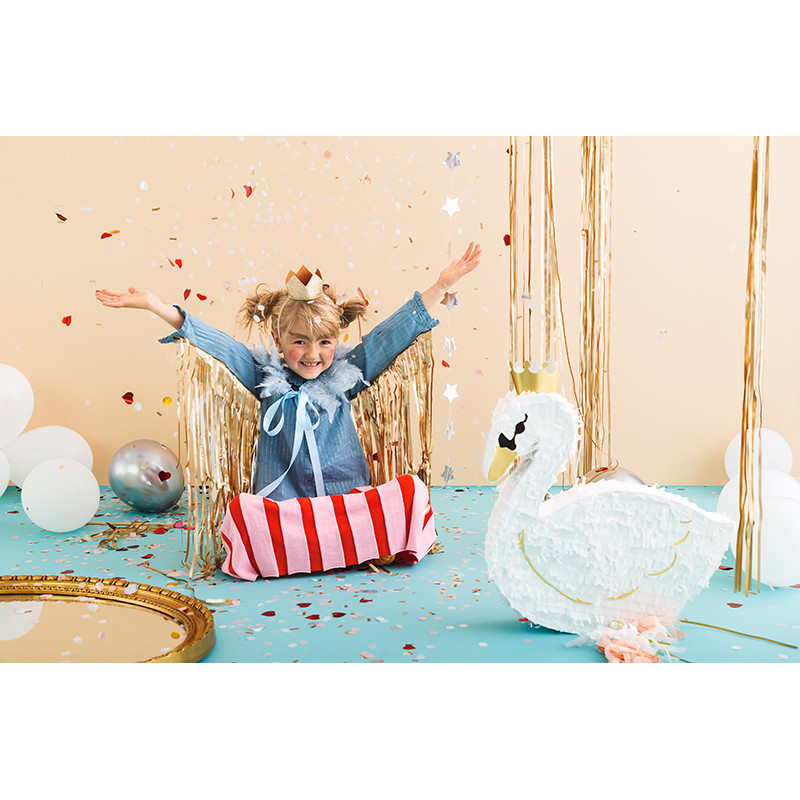 Hvid Svane Pinata – Elegant og eventyrlig festpynt