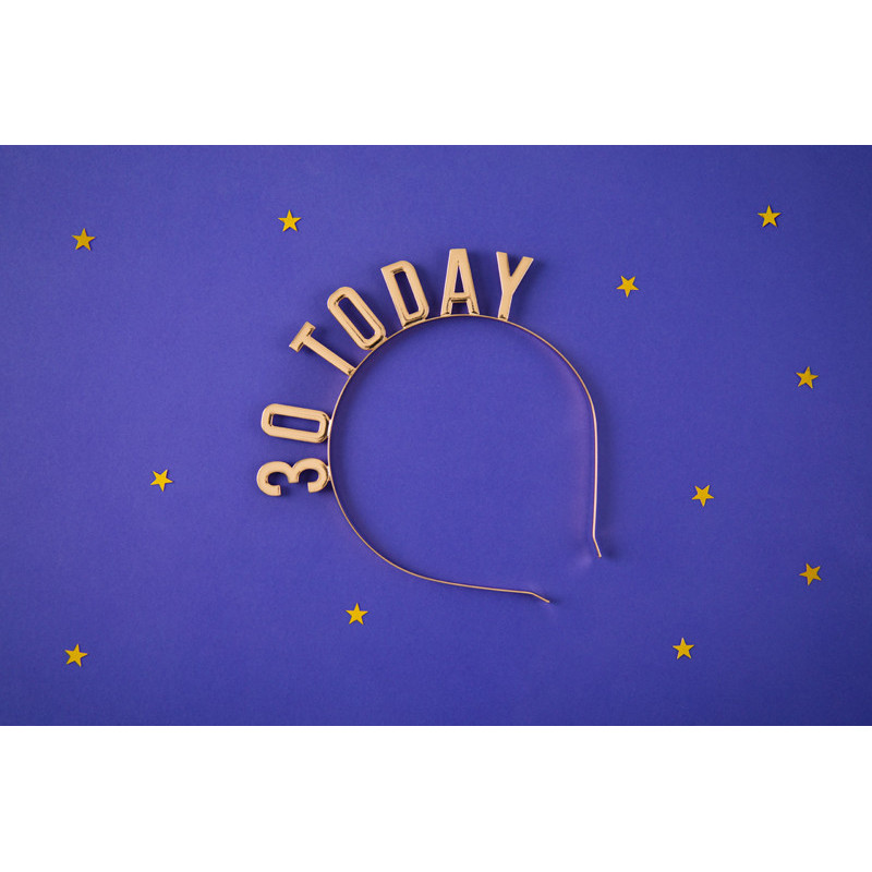 1 stk. Guld farvet metal hovedbånd med indskriften '30 Today' til 30-års fødselsdag