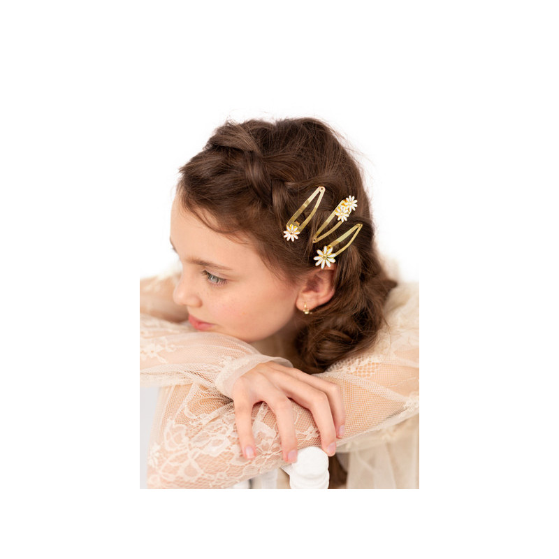 3 stk. Guld Daisy hårclips med hvidt element, 5x1.5-2 cm, perfekt til festfrisurer og glamour.