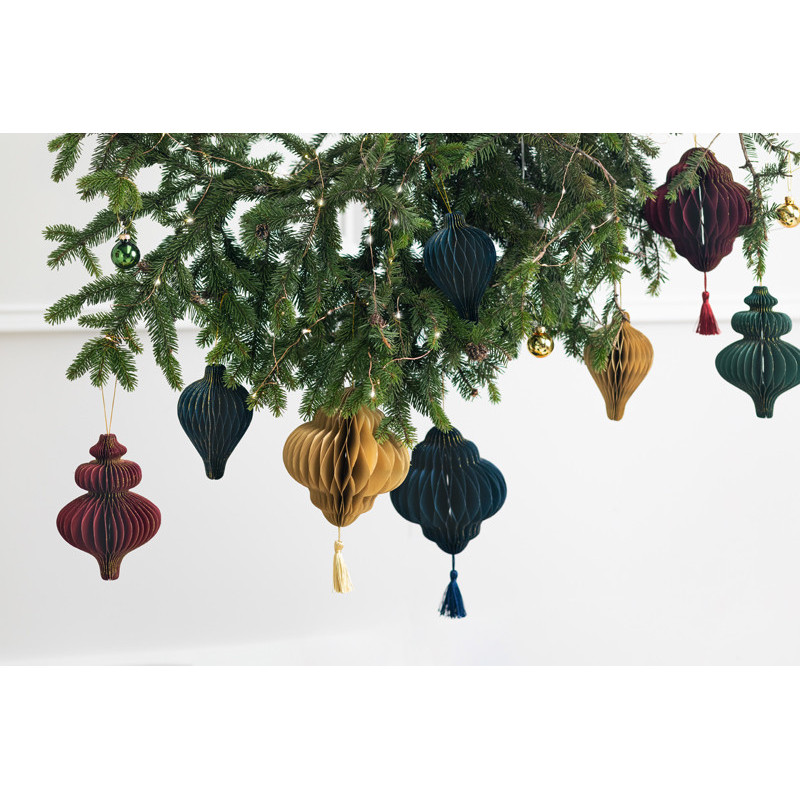 1 stk. Beige papirhonningkage ornament dråbeform, 8x12 cm, let at hænge, indendørs/udendørs
