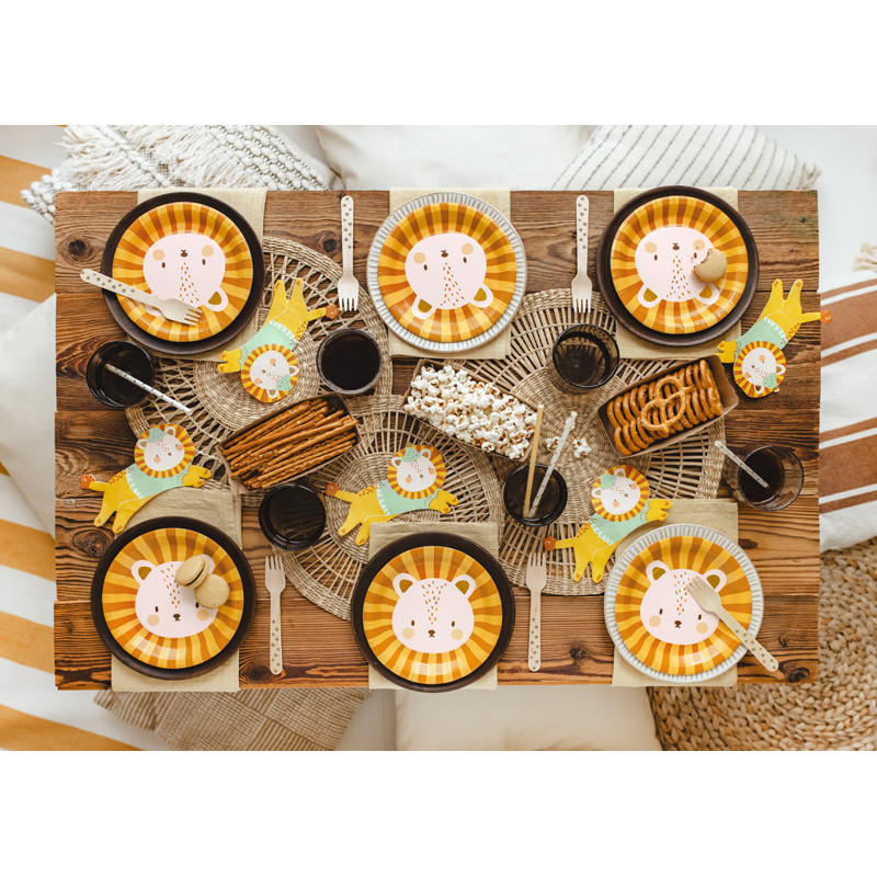6 stk. Paptallerkener med løvehoved-design – farvemix, 18 cm i diameter