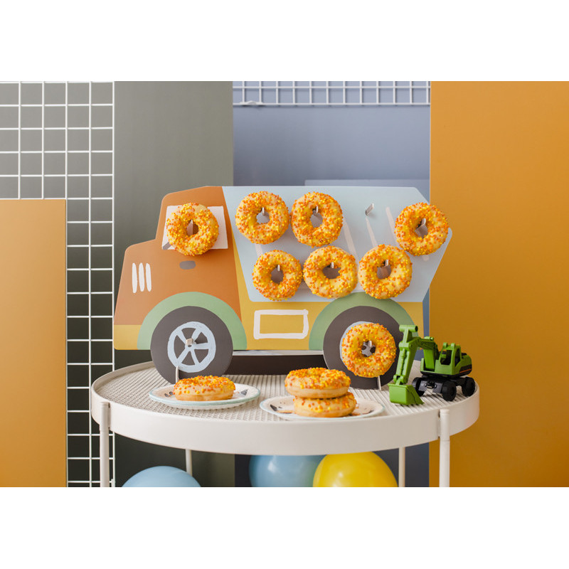 1 stk. Multifarvet papir donut væg lastbil, 61x37.5 cm med 10 knager til selvsamling