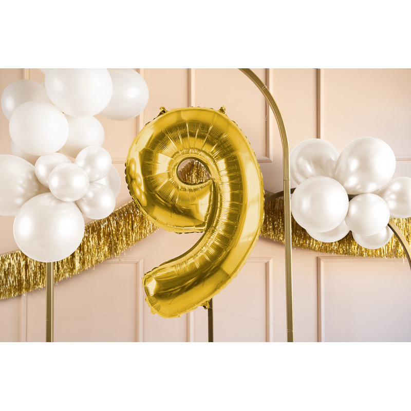1 stk. Satin folieballon tal "9" lys guld, 72 cm inkl. sugerør til luft og helium, perfekt til fest