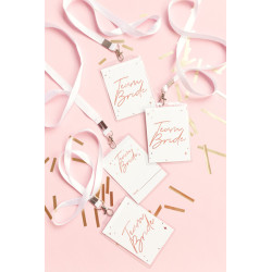 Team Bride Badge, 8,7x12,5cm (1 pkt / 4 pc.) Team Bride Badge, 8,7x12,5cm (1 pkt / 4 pc.)