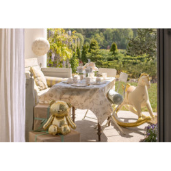 Tablecloth Beige Flowers, 180x120 cm Tablecloth Beige Flowers, 180x120 cm