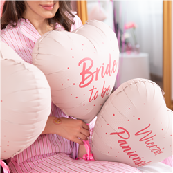 Hjertefolieballon til brud, der bliver 18 tommer Hjertefolieballon til brud, der bliver 18 tommer