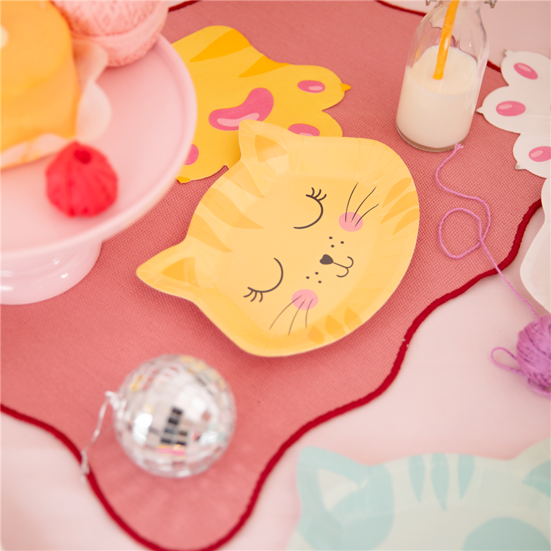 6 stk Paptallerken kat 20,5 x 15 cm 6 stk Paptallerken kat 20,5 x 15 cm