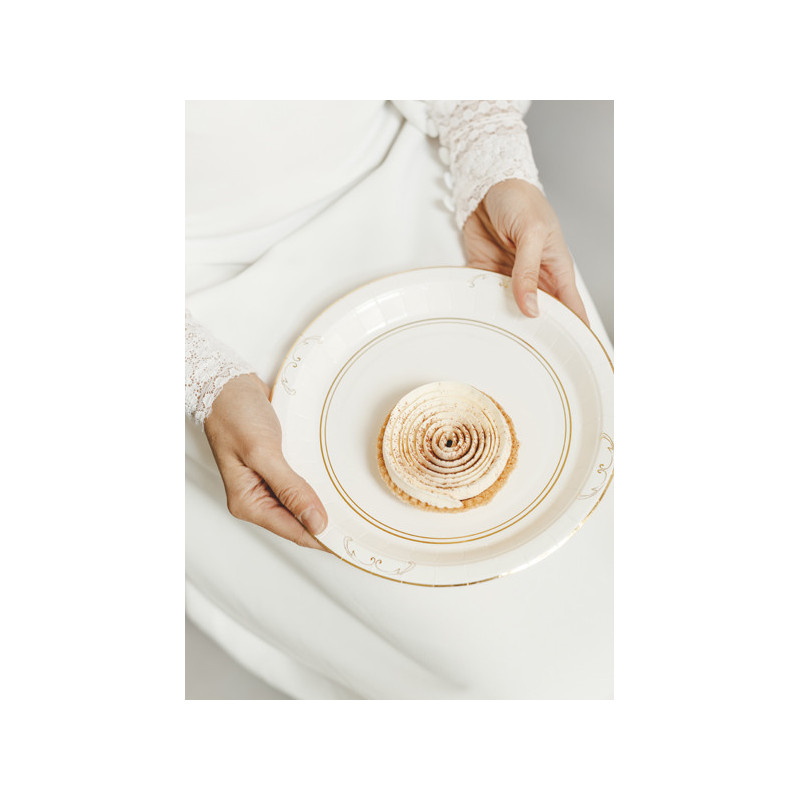 Paper Plates with Ornament, White, 23cm (1 pkt / 6 pc.)