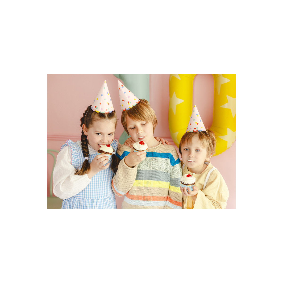 Hats Confetti, 16 cm, mix (1 pkt / 6 pc.) Hats Confetti, 16 cm, mix (1 pkt / 6 pc.)