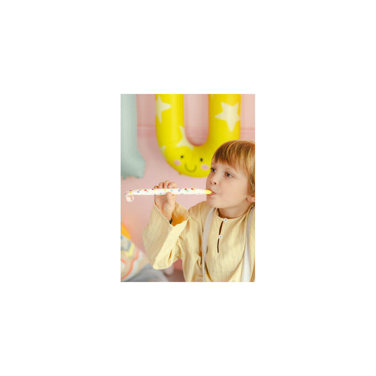 Paper whistles Confetti, mix (1 pkt / 6 pc.) Paper whistles Confetti, mix (1 pkt / 6 pc.)