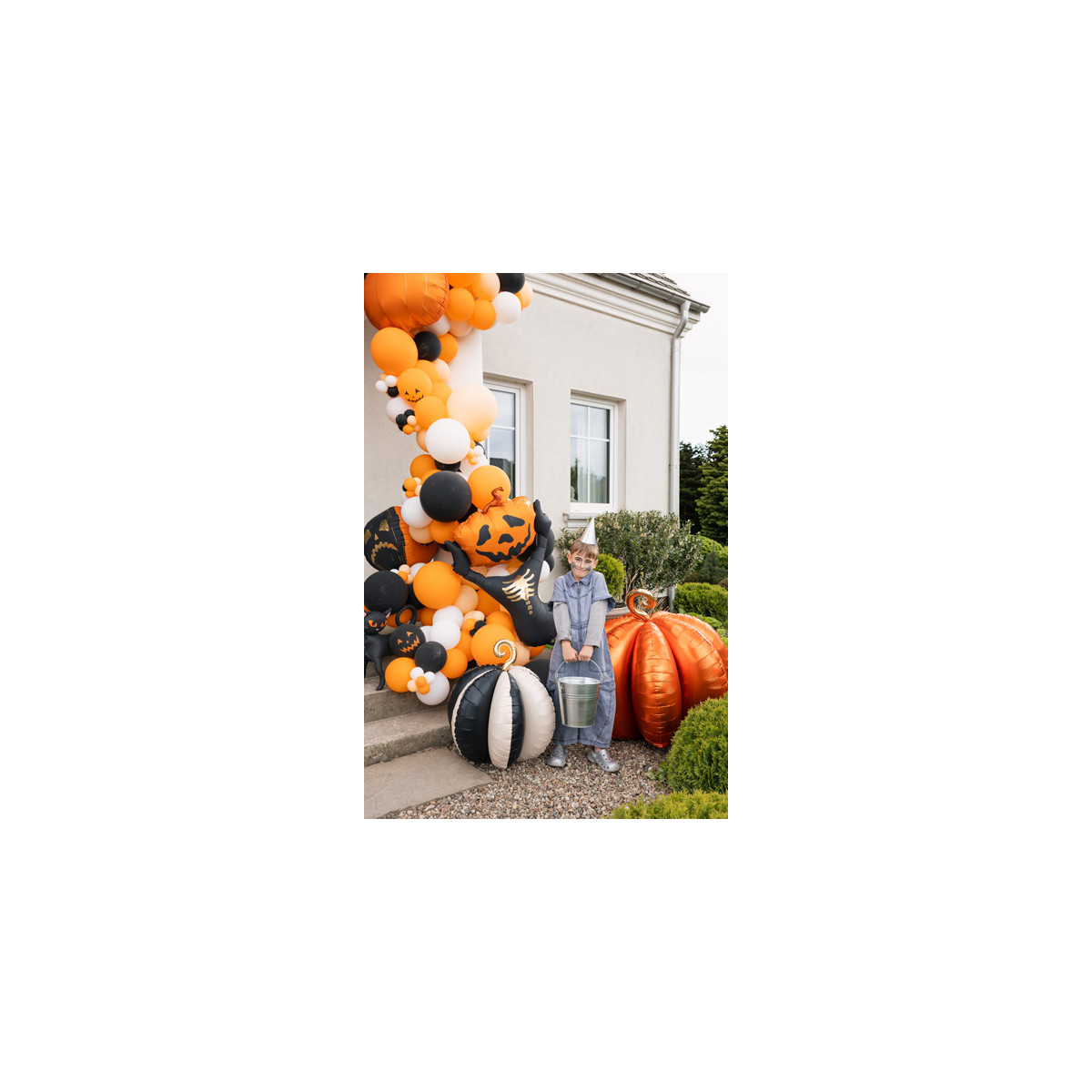 Foil balloon Scarecrow, 60x100 cm, black and orange Foil balloon Scarecrow, 60x100 cm, black and orange