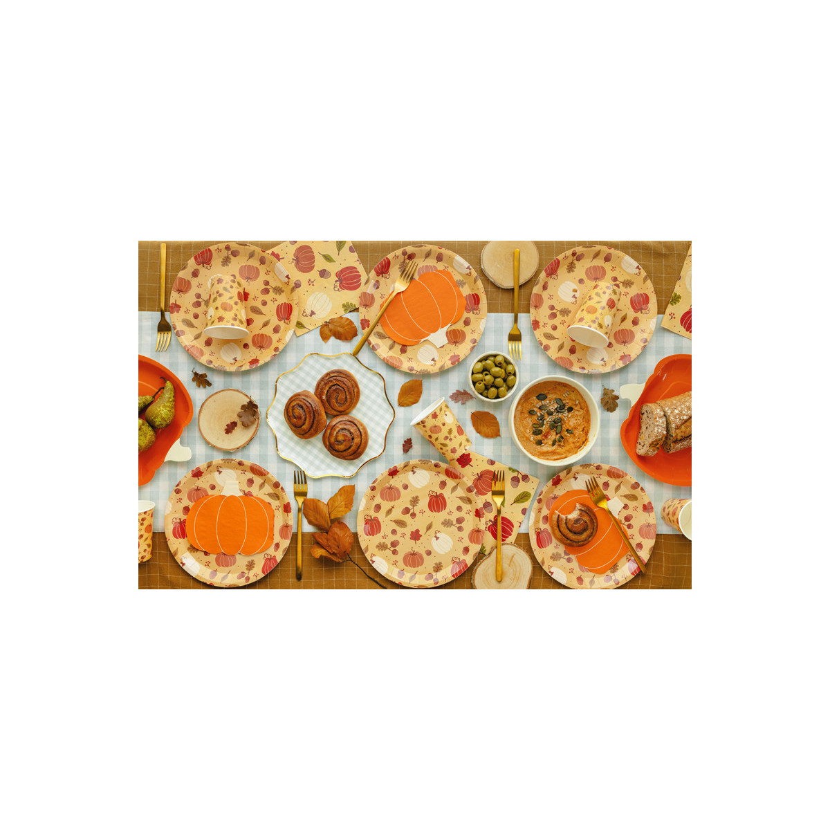 Paper plates Pumpkins and acorns, 23 cm, orange (1 pkt / 6 pc.) Paper plates Pumpkins and acorns, 23 cm, orange (1 pkt / 6 pc.)