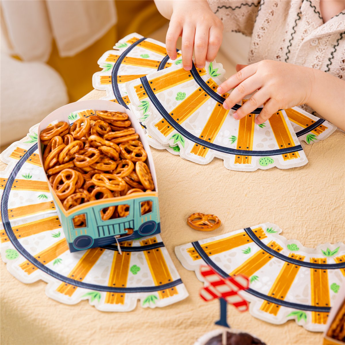 12 stk. Frokostservietter Happy Express Damptog