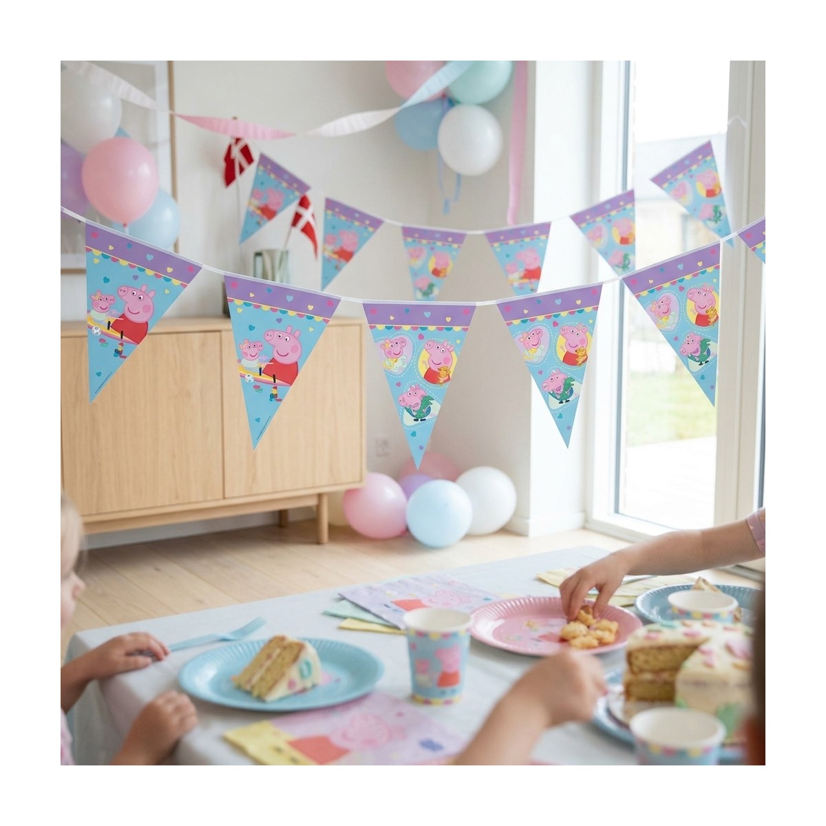 Vimpelguirlande Peppa Pig® lyseblå papir 230 cm Vimpelguirlande Peppa Pig® lyseblå papir 230 cm