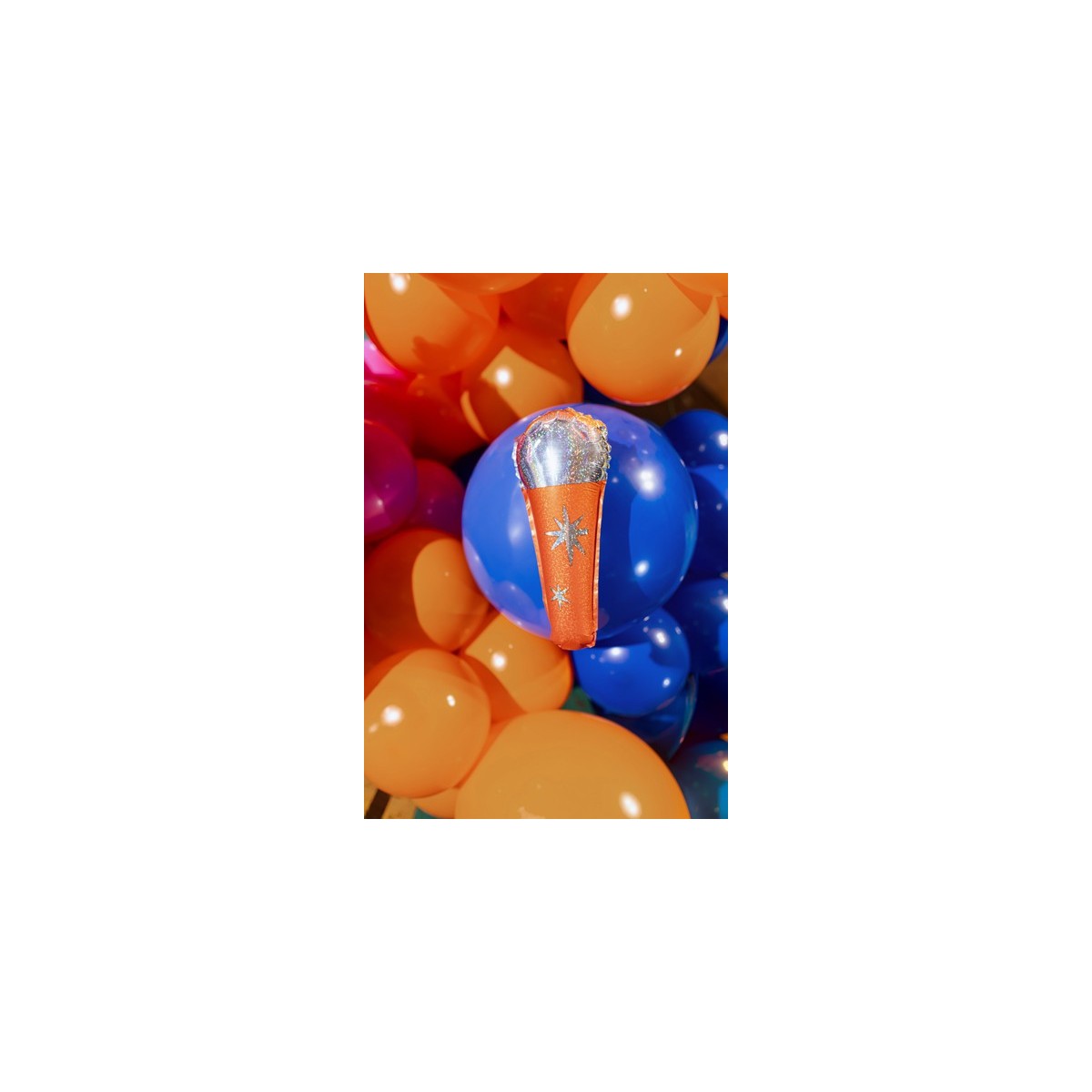 Foil balloons for garlands Microphone, 10x25 cm, orange (1 pkt / 3 pc.) Foil balloons for garlands Microphone, 10x25 cm, orange (1 pkt / 3 pc.)