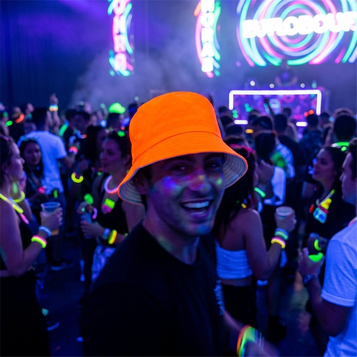 B&oslash;llehat &ndash; Neonorange med UV-effekt