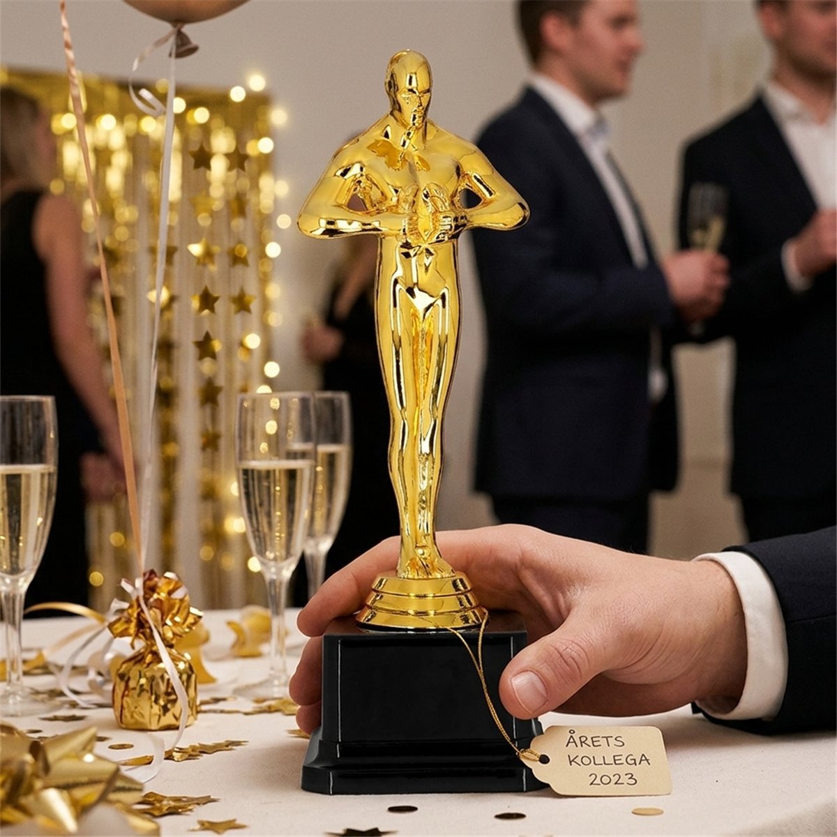 Hollywood Statuette Guld - Gylden filmstatuette"