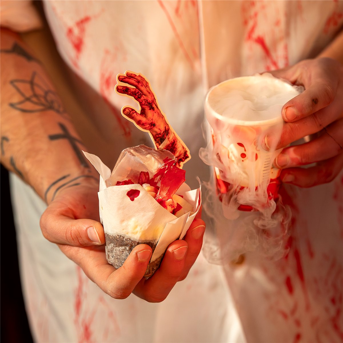 8 stk. Halloween Cake Toppers Bloody Night 