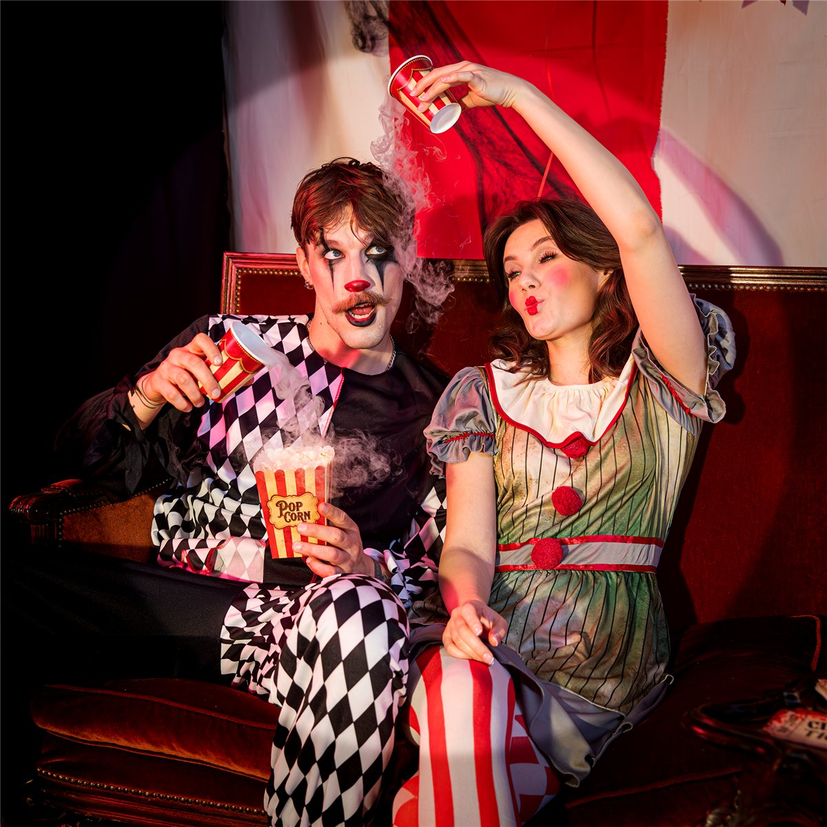 6 stk. Halloween Papkrus Freak Show 270 ml - Cirkusstriber