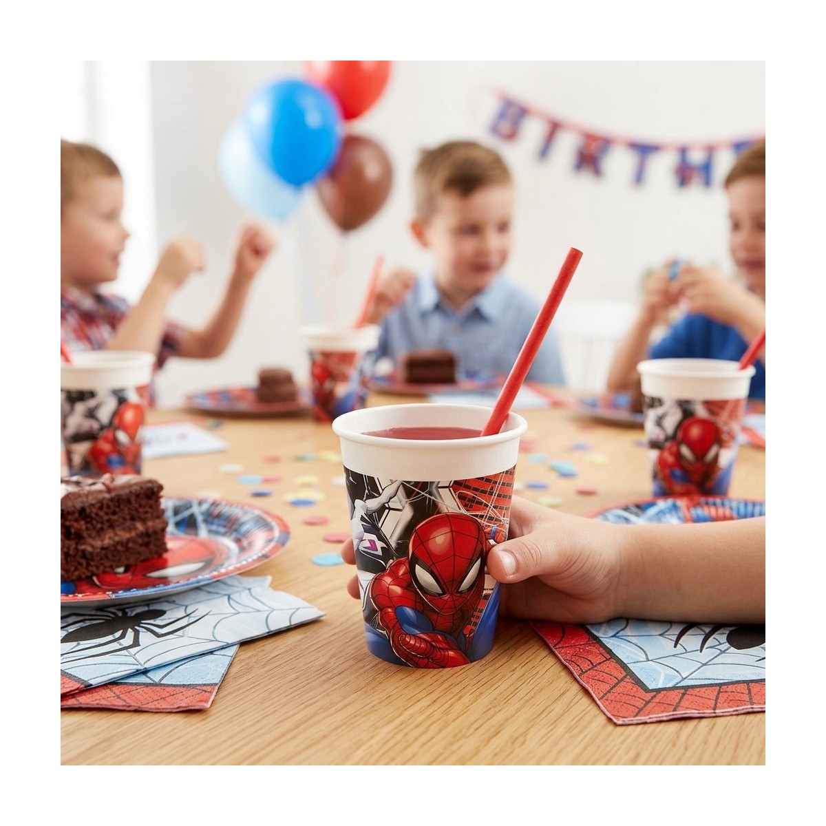 8 stk. Spider-Man&reg; Papkrus r&oslash;d 200 ml