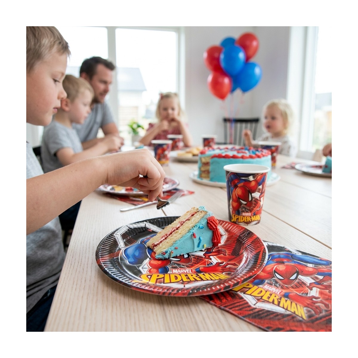 8 stk. Spider-Man® Paptallerkener rød/blå 20 cm 8 stk. Spider-Man® Paptallerkener rød/blå 20 cm