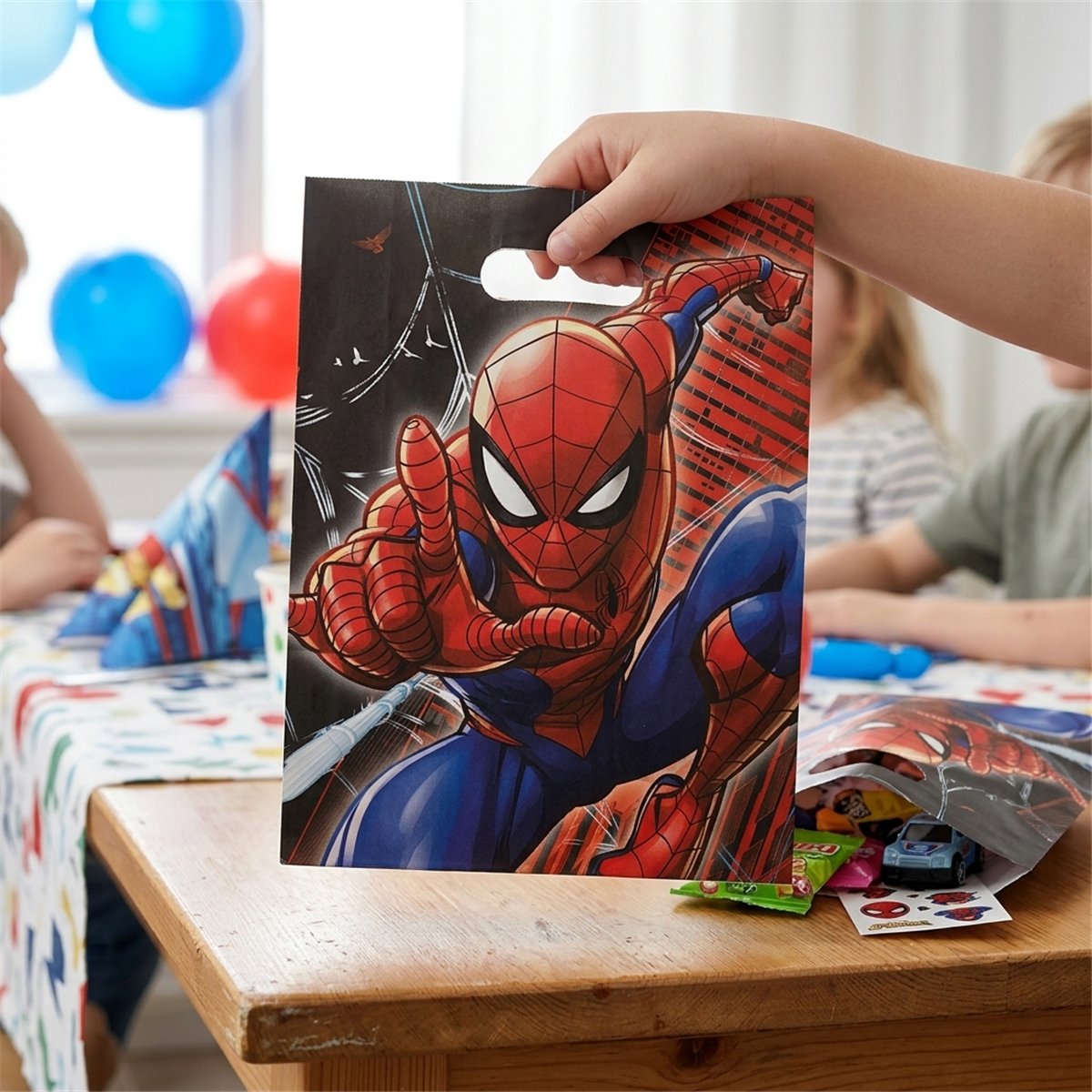 4 stk. Spider-Man&reg; World of Webs Gaveposer i Papir 16x22 cm