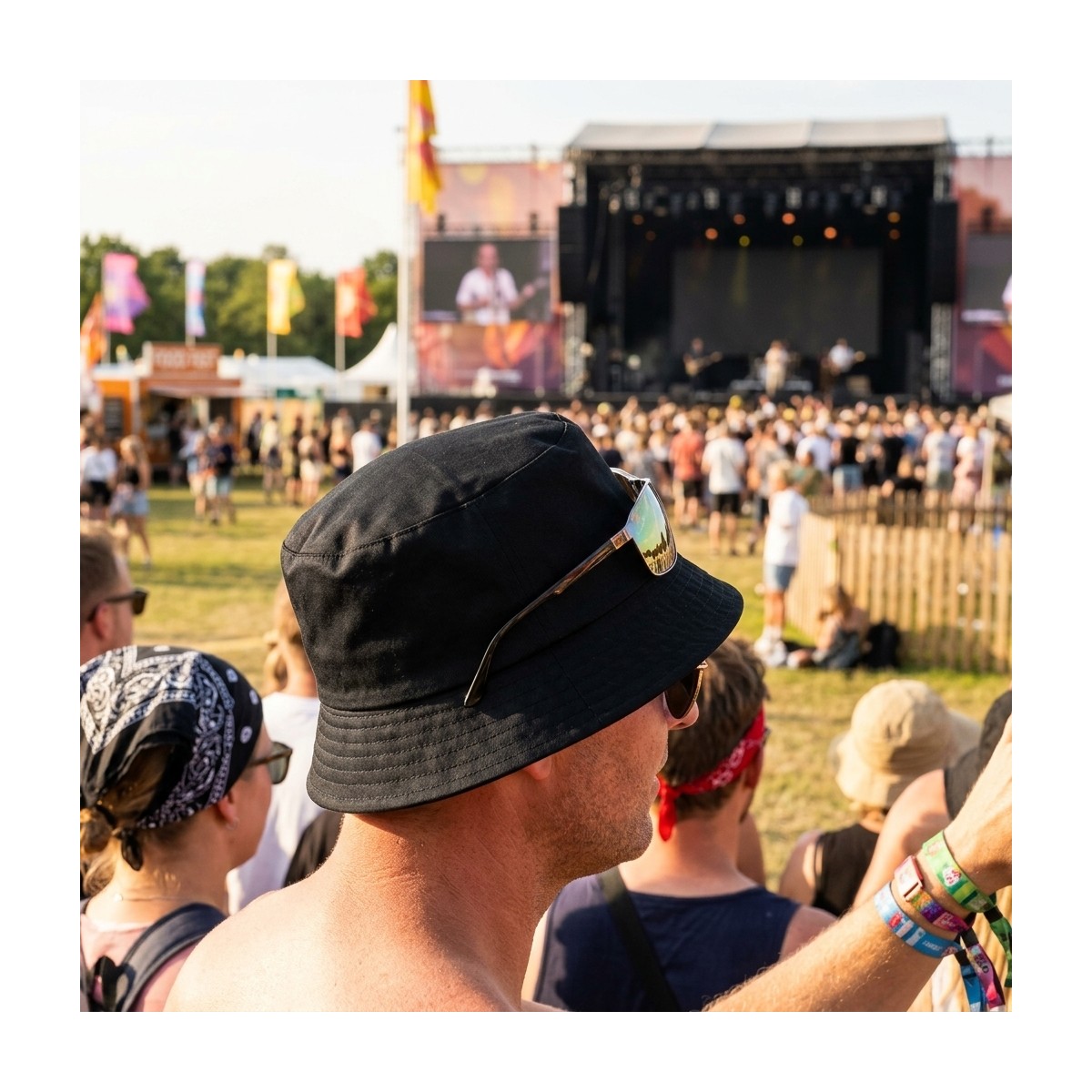 Bøllehat Sort – klassisk bøllehat til fest og festival Bøllehat Sort – klassisk bøllehat til fest og festival