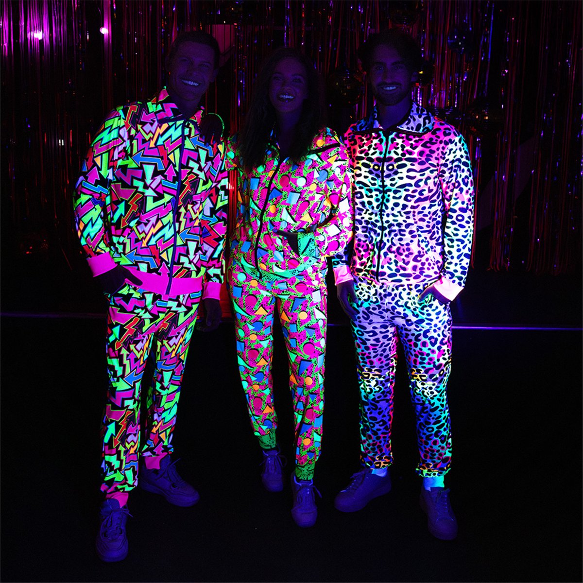 Neon Træningsdragt str. S – UV joggingsæt til 80'er, 90'er og neon rave Neon Træningsdragt str. S – UV joggingsæt til 80'er, 90'er og neon rave