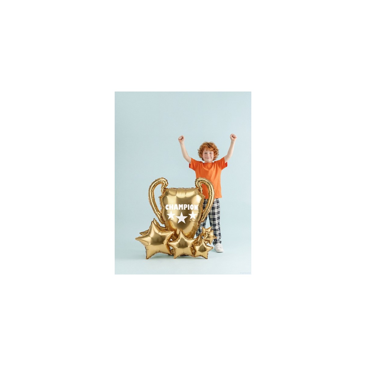 Standing foil balloon Trophy with stars, 83x87 cm, gold Standing foil balloon Trophy with stars, 83x87 cm, gold