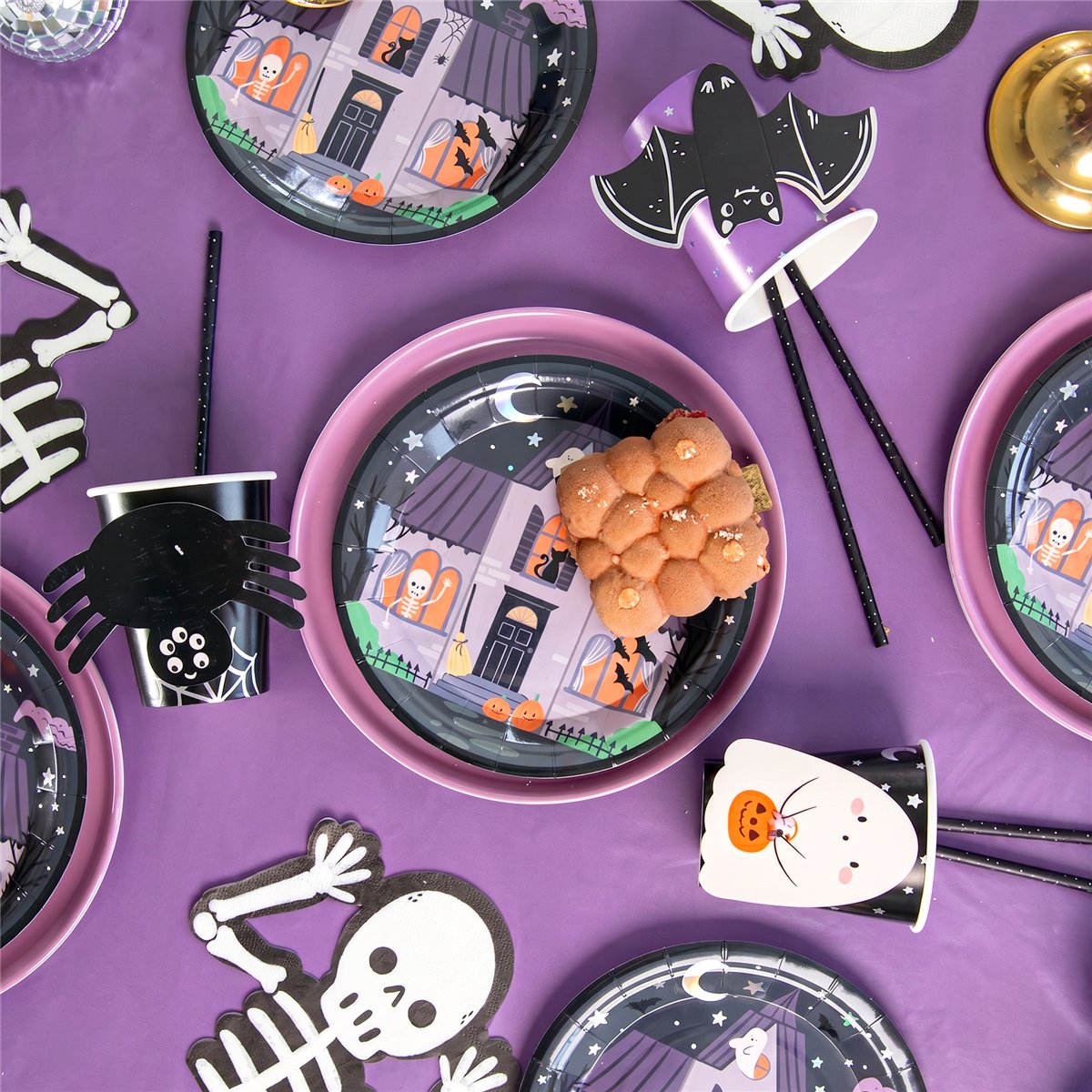 6 stk. Halloween Paptallerkener Spooky Friends 18 cm 6 stk. Halloween Paptallerkener Spooky Friends 18 cm