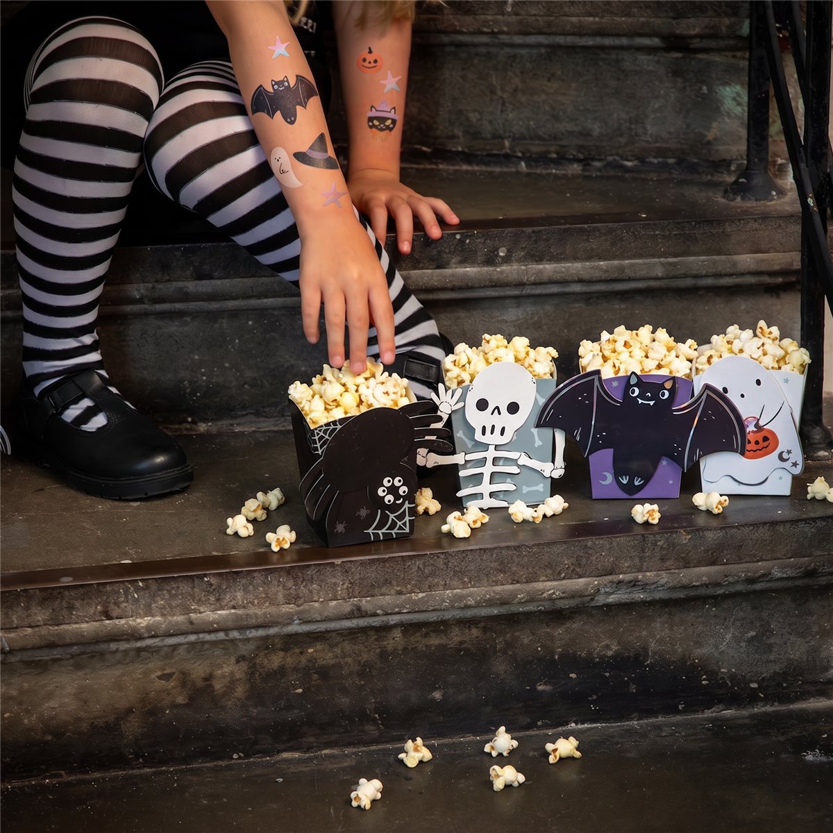 6 stk. Popcorn&aelig;sker med Monster Motiv &ndash; Sjov Snackservering
