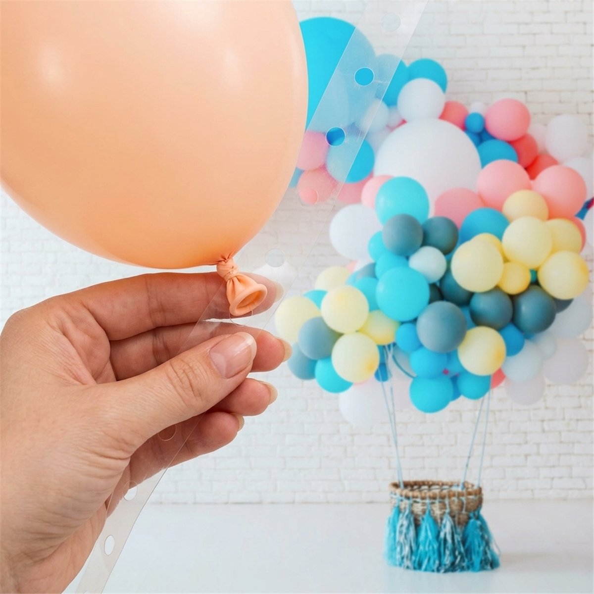 Ballonb&aring;nd til Ballonguirlande &ndash; Transparent 5 Meter med Huller