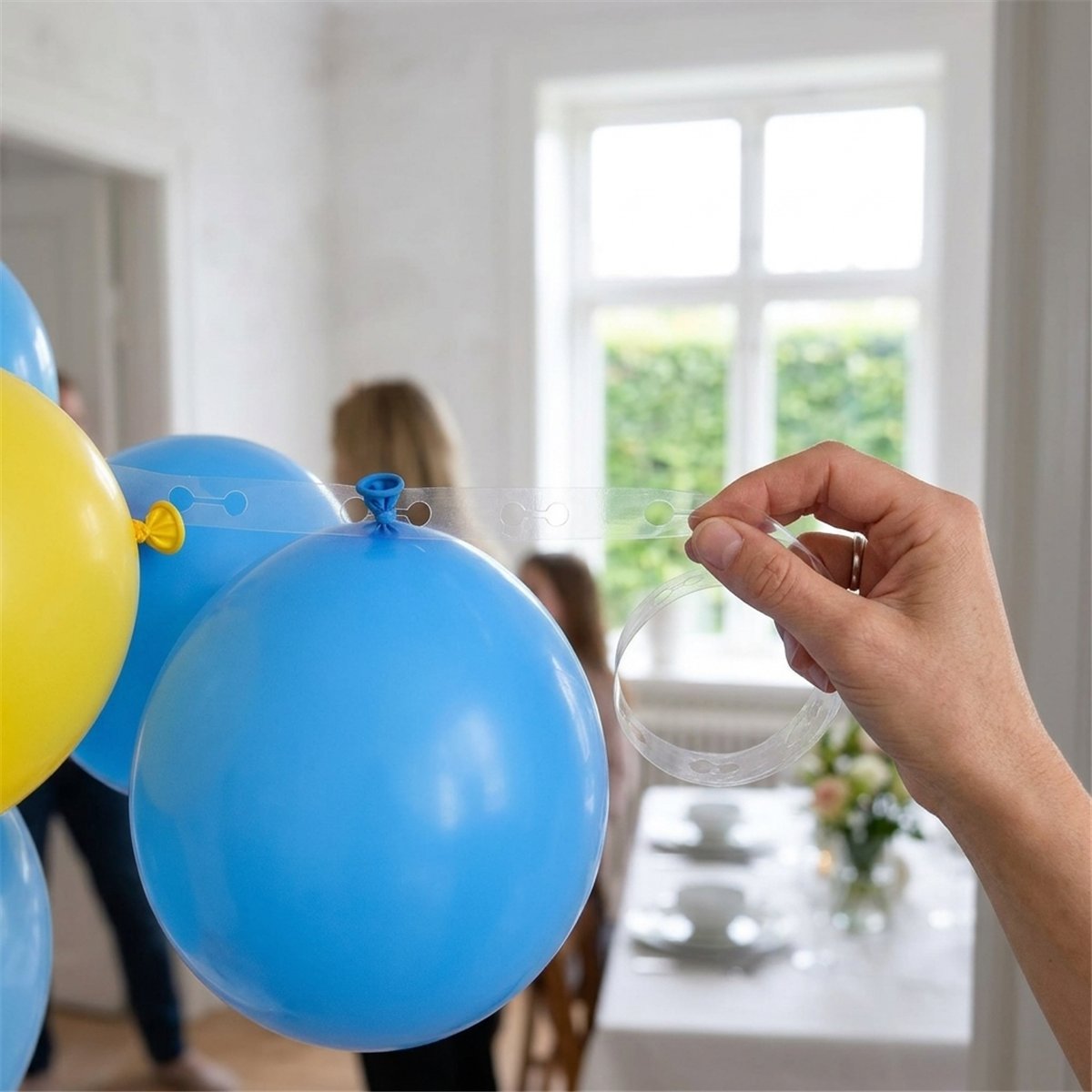 Ballonb&aring;nd til Ballonguirlande &ndash; Transparent 5 Meter med Huller