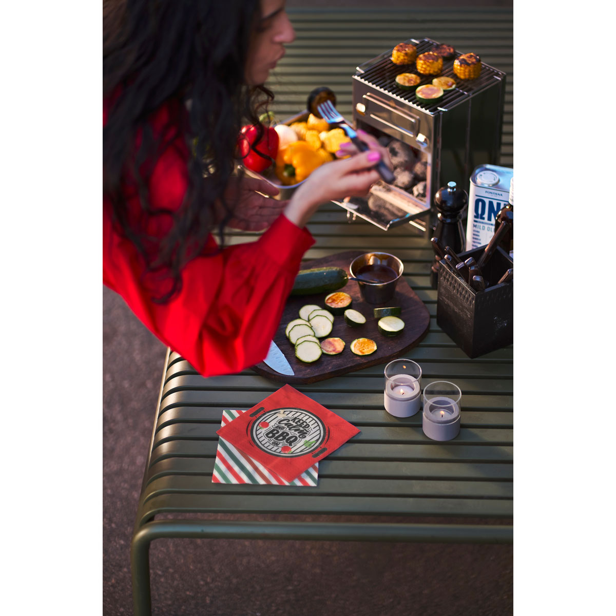 20 stk. Servietter BBQ Grill Rød Hvid Sort 33x33 cm 20 stk. Servietter BBQ Grill Rød Hvid Sort 33x33 cm