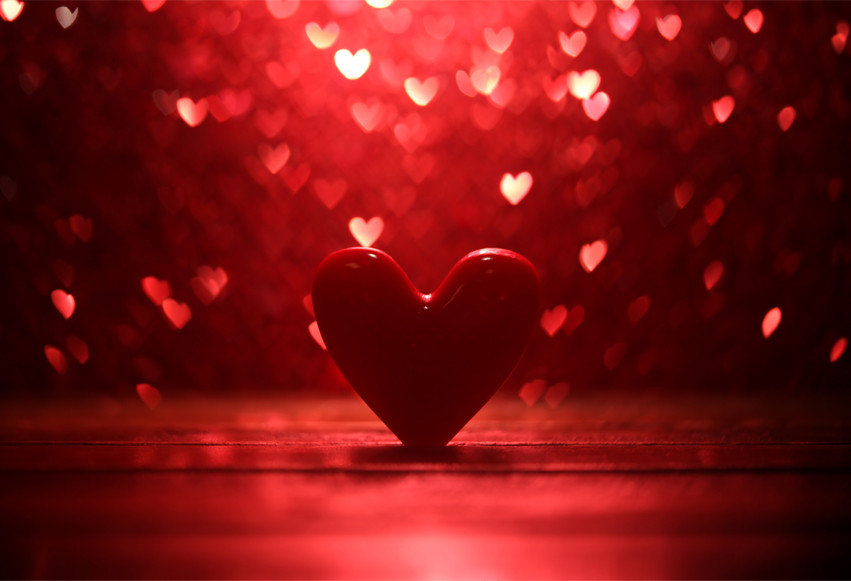 Valentinsdag: En Rejse Gennem Kærlighedens Historie og Skikke